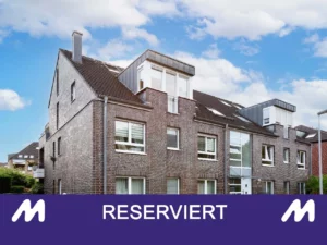 RESERVIERT: Elegante 2-Zimmer-Wohnung mit XXL-Balkon im 1. OG in ruhiger Sackgassenlage (Schlebusch)